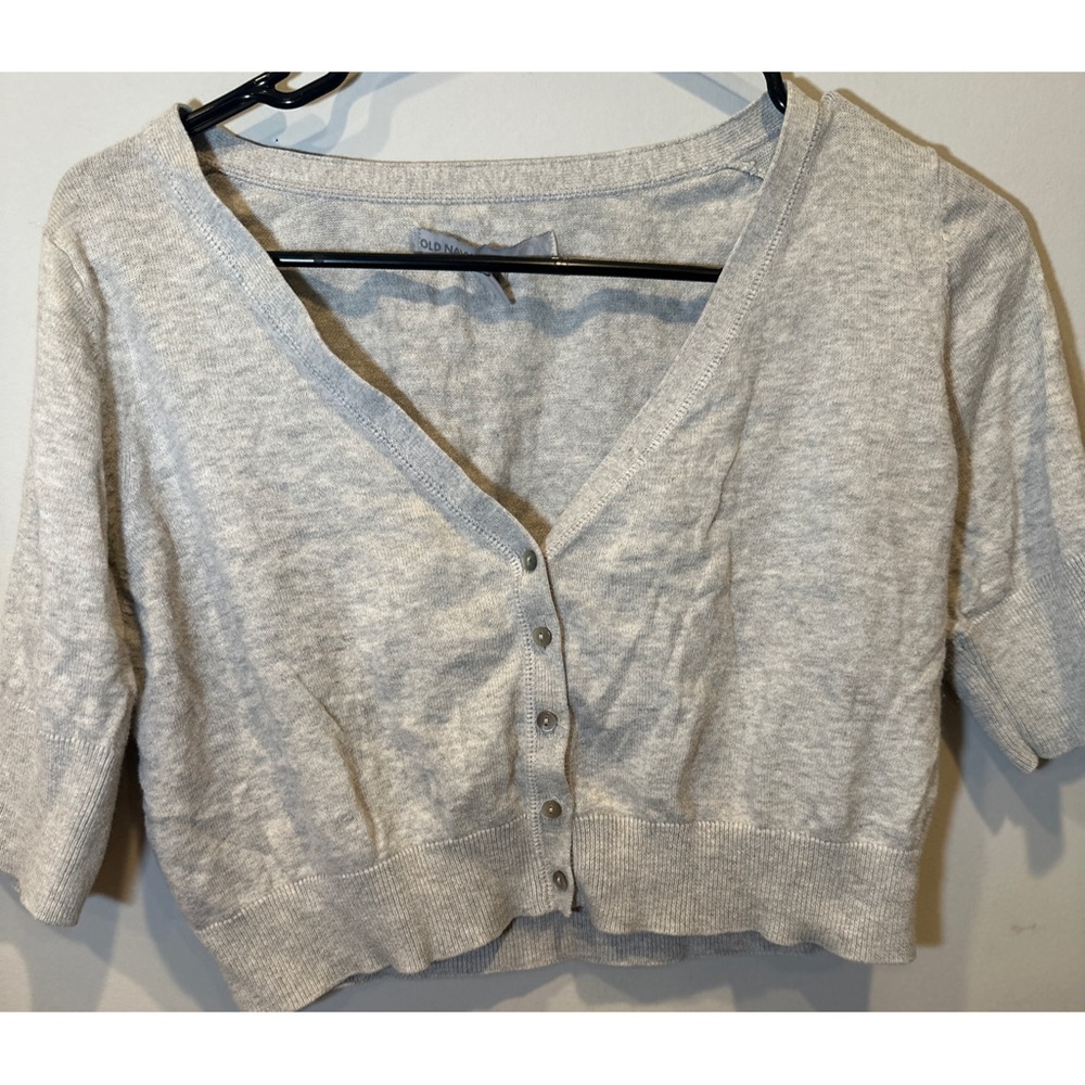 Old Navy Gray Buttoned-Down Short Sleeved Cropped Sweater